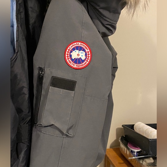 Women’s Canada Goose Chiliwack Bomber - Picture 4 of 7